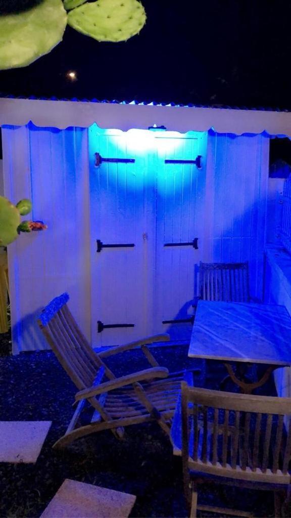 Le Sable Bleu - Evasion Tropicale A Sainte-Anne - Plage 5Min - Piscine - Parking - Logement Climatise - Vue Sur Les Palmiers - Parfait Pour Sejours En Famille Ou Entre Amis Buitenkant foto